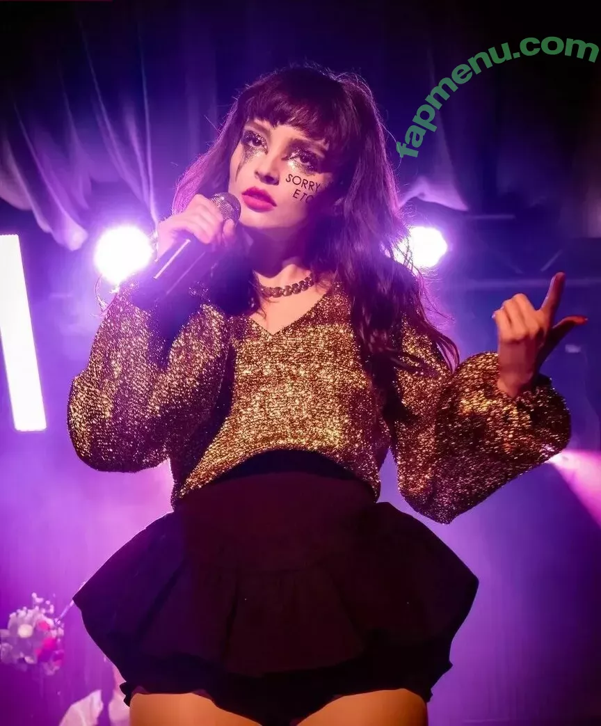 Lauren Mayberry nude photo #0662 (laurenevemayberry)