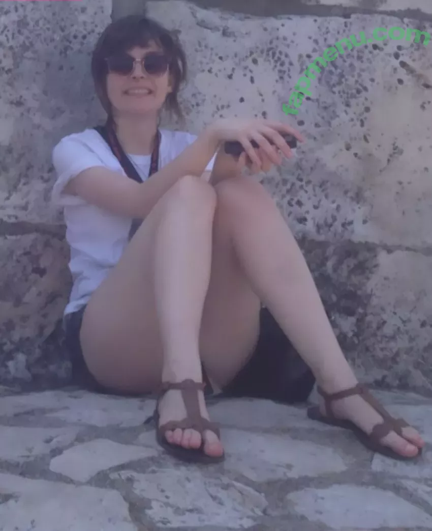 Lauren Mayberry nude photo #0708 (laurenevemayberry)