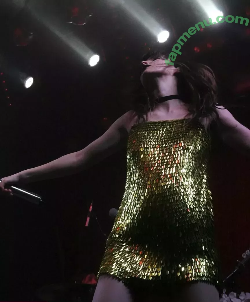 Lauren Mayberry nude photo #0730 (laurenevemayberry)