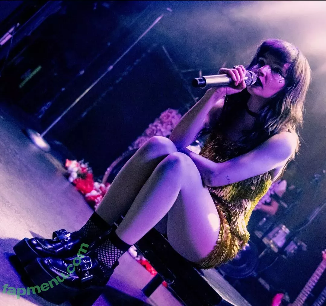 Lauren Mayberry nude photo #0739 (laurenevemayberry)