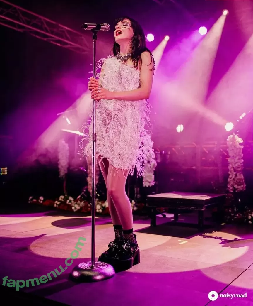 Lauren Mayberry nude photo #0775 (laurenevemayberry)