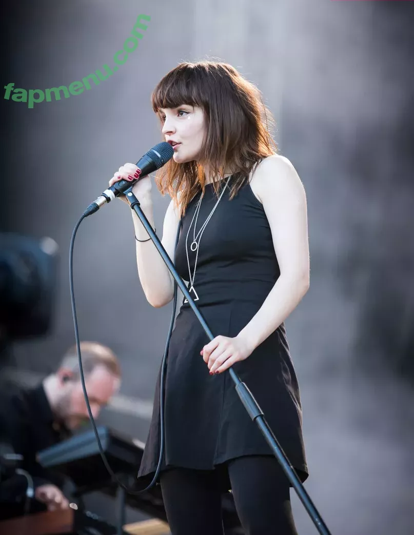 Lauren Mayberry nude photo #0856 (laurenevemayberry)