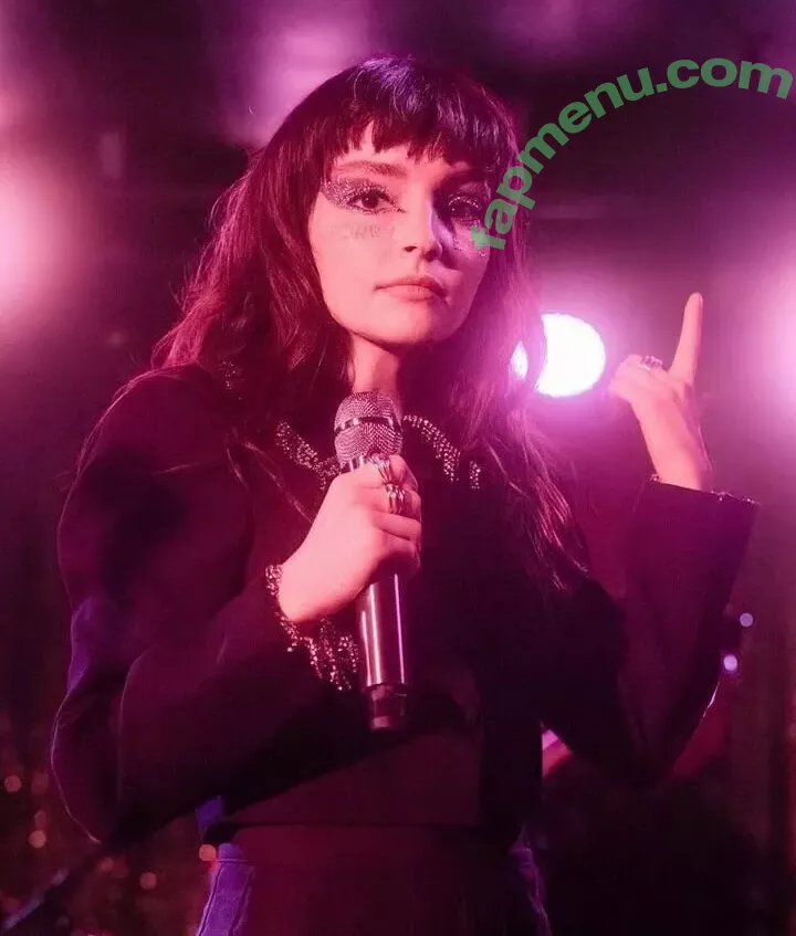 Lauren Mayberry nude photo #0866 (laurenevemayberry)