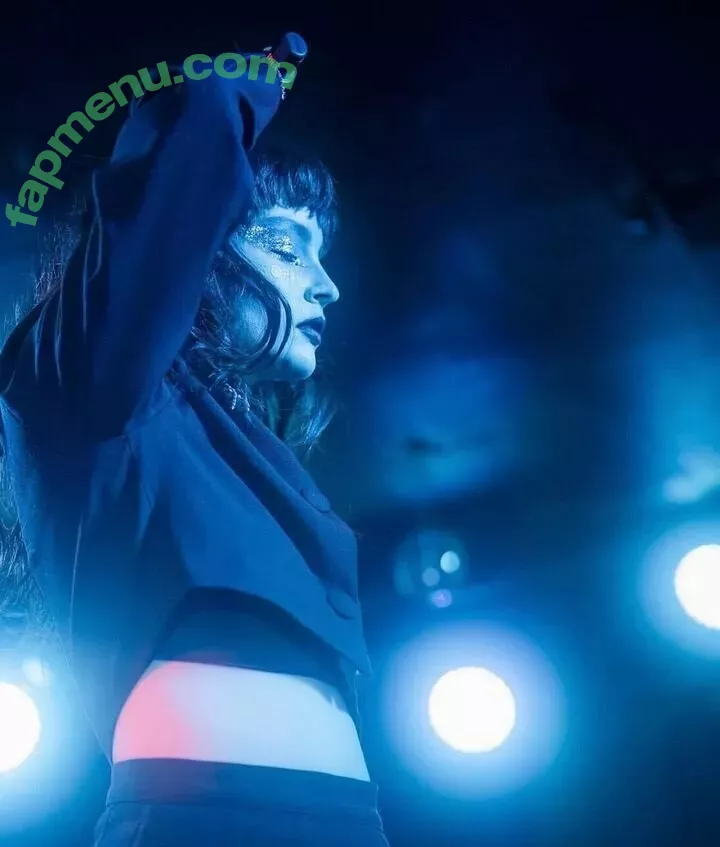 Lauren Mayberry nude photo #0869 (laurenevemayberry)