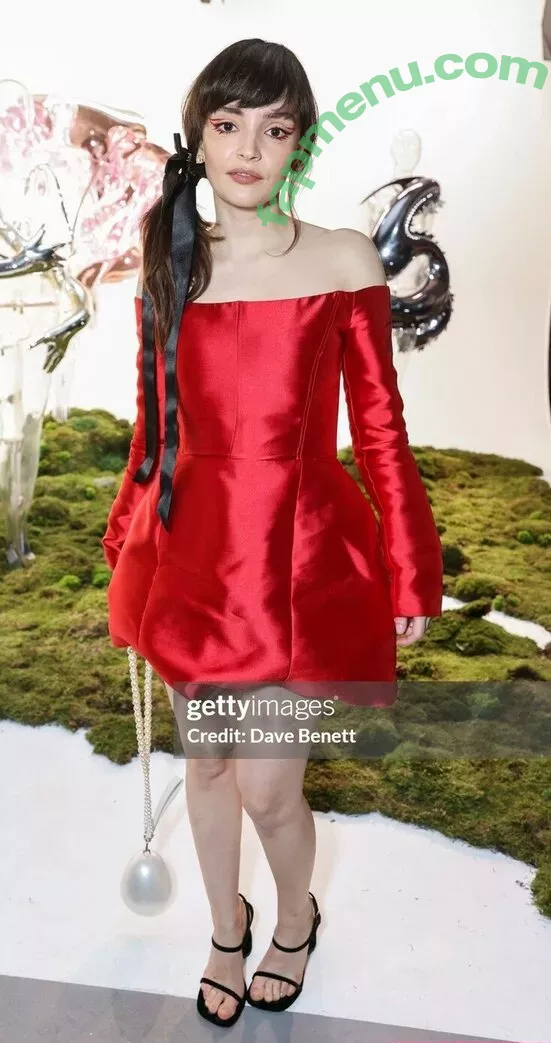 Lauren Mayberry nude photo #0923 (laurenevemayberry)