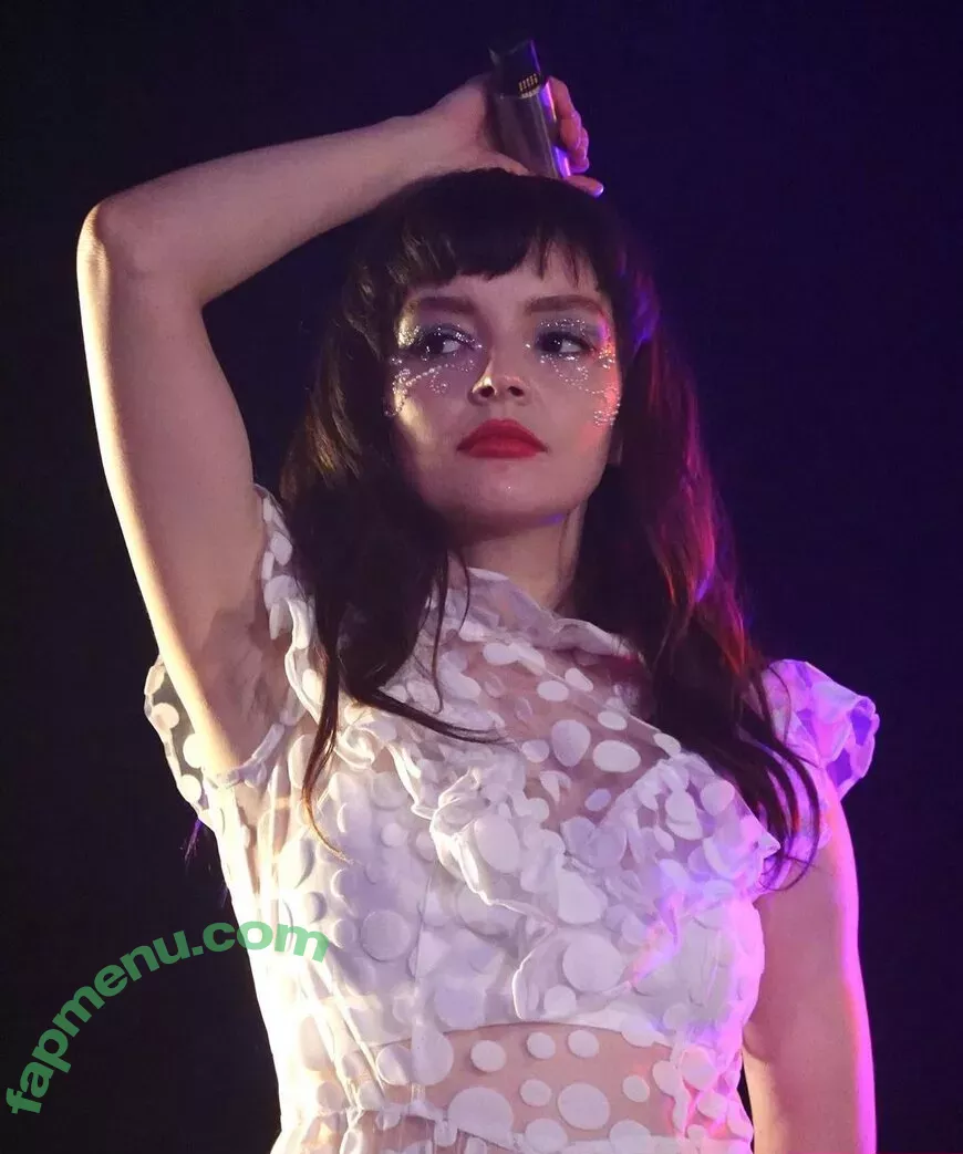 Lauren Mayberry nude photo #0949 (laurenevemayberry)