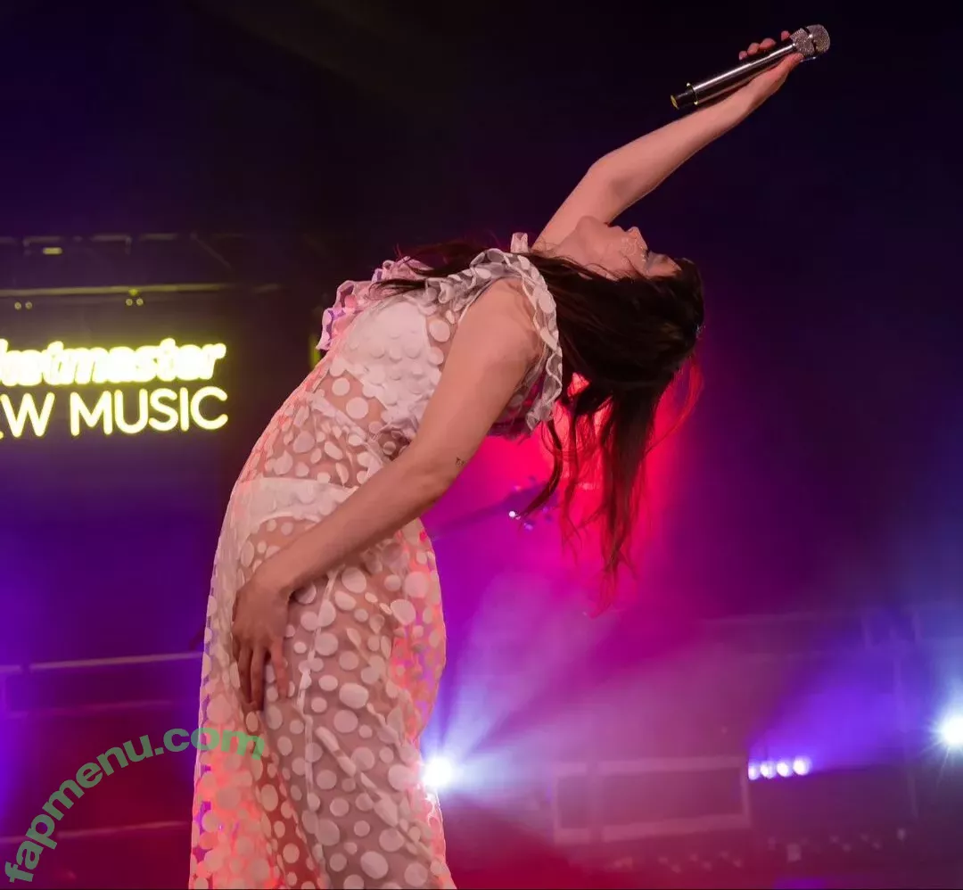 Lauren Mayberry nude photo #0953 (laurenevemayberry)