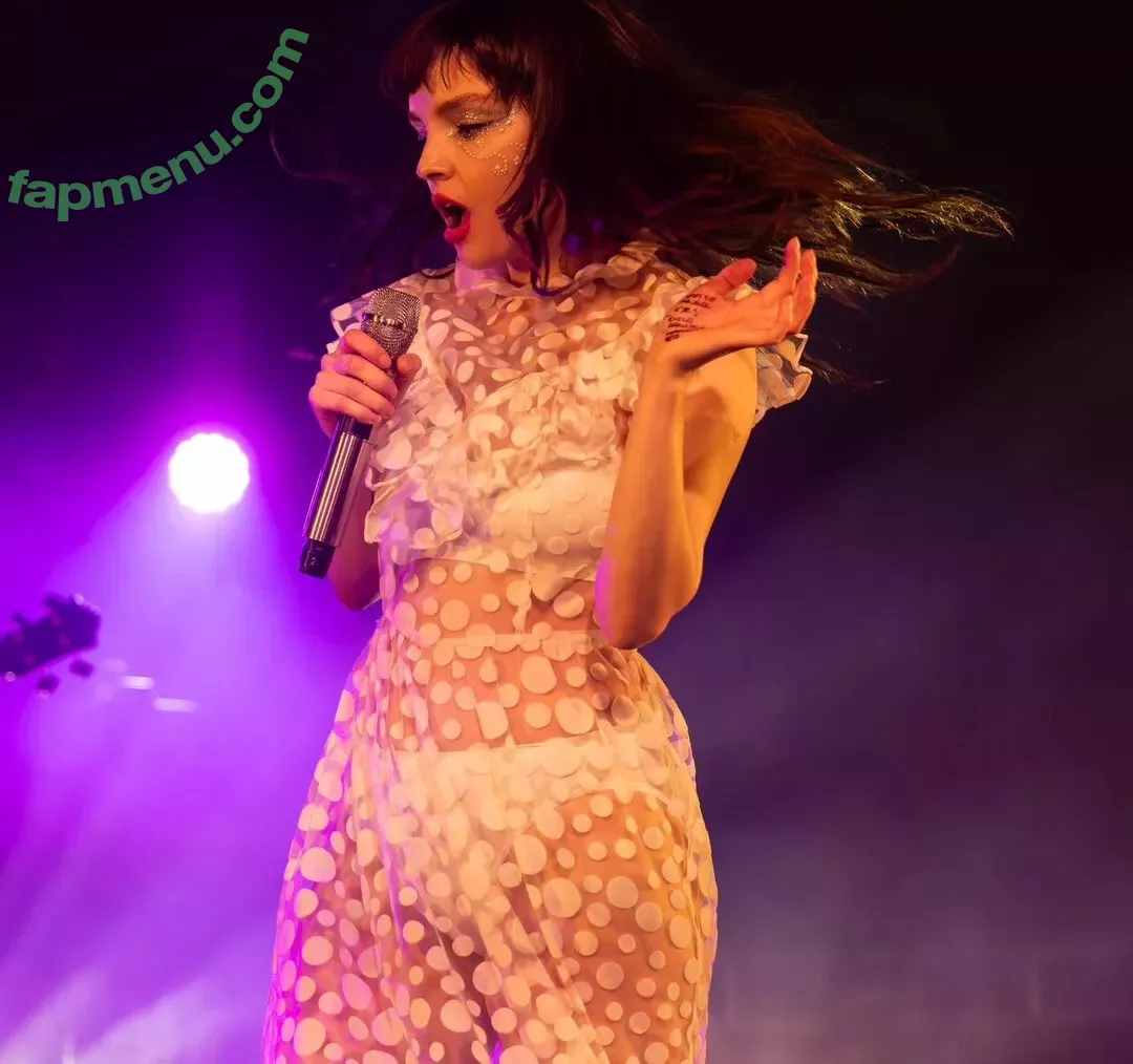 Lauren Mayberry nude photo #0965 (laurenevemayberry)