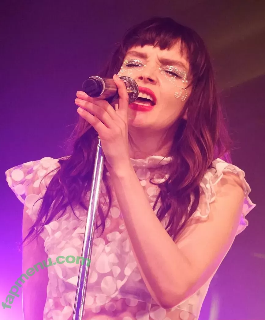 Lauren Mayberry nude photo #0971 (laurenevemayberry)