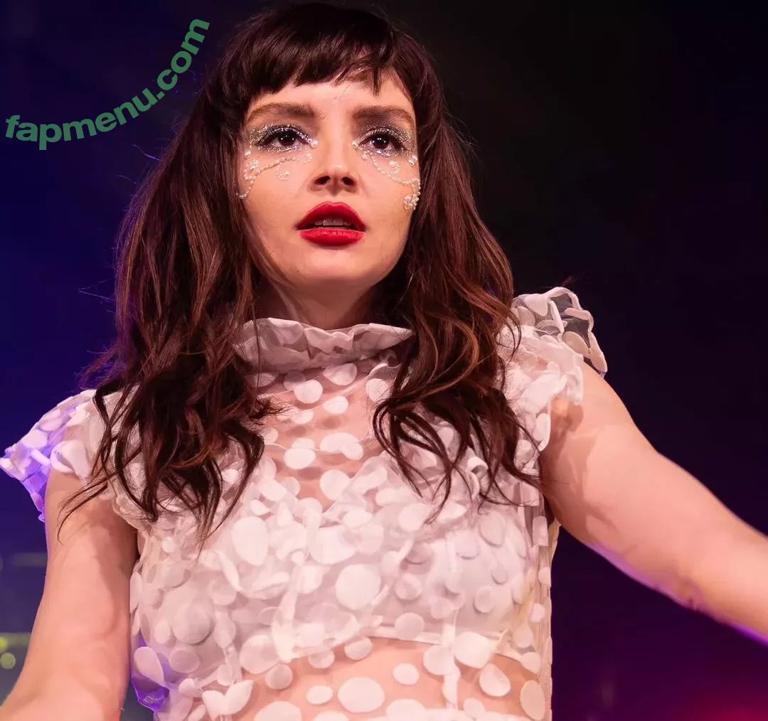 Lauren Mayberry nude photo #0973 (laurenevemayberry)