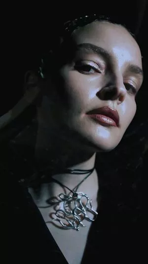 Lauren Mayberry / laurenevemayberry nude photo #1019