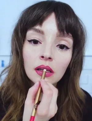 Lauren Mayberry / laurenevemayberry nude photo #1028