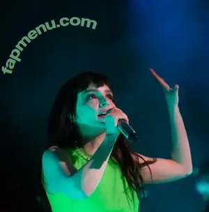 Lauren Mayberry / laurenevemayberry nude photo #1283