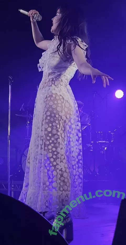 Lauren Mayberry nude photo #1001 (laurenevemayberry)