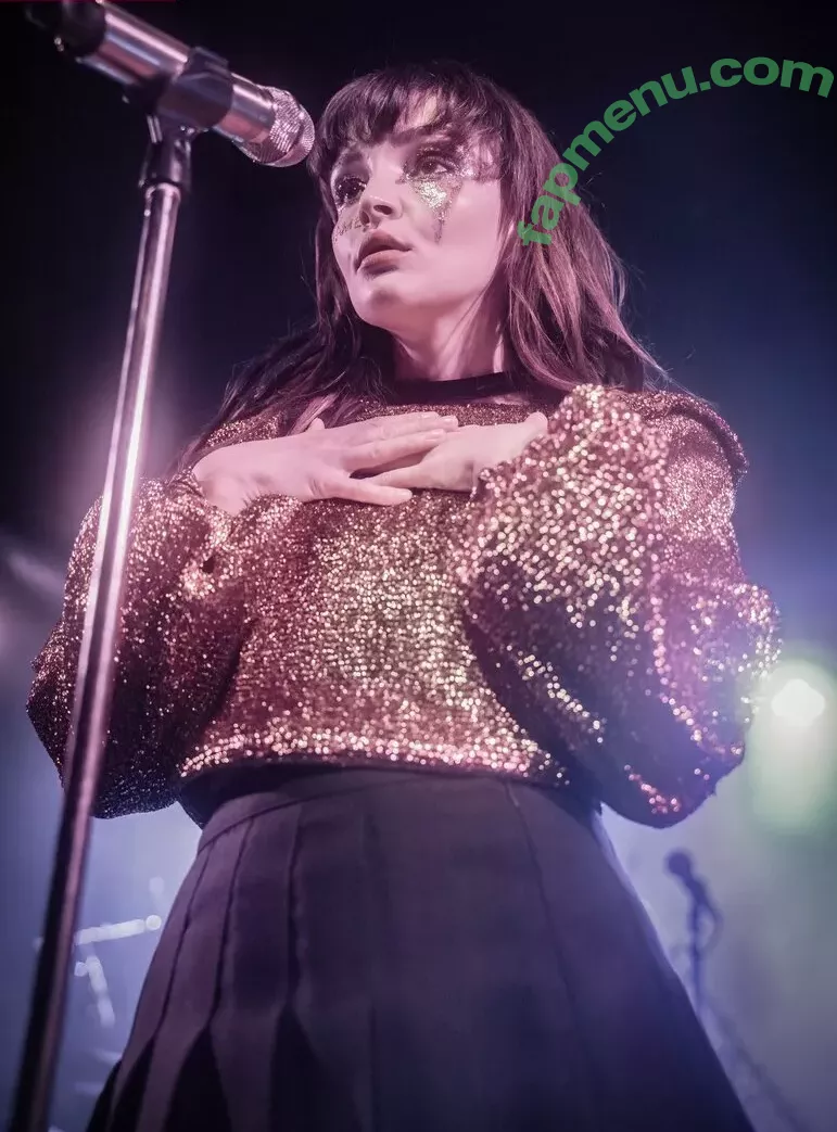 Lauren Mayberry nude photo #1016 (laurenevemayberry)