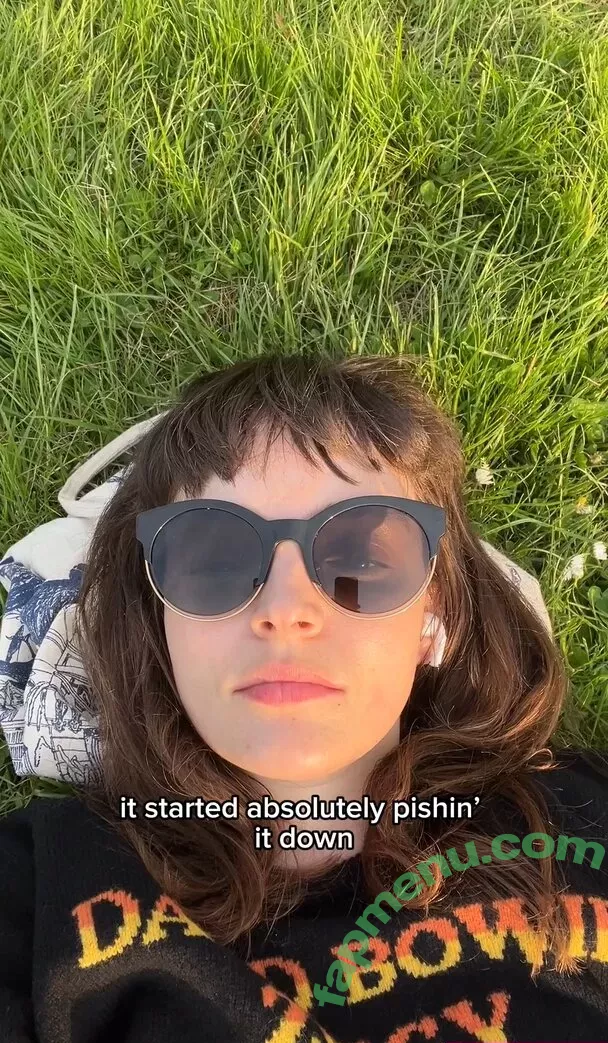 Lauren Mayberry nude photo #1025 (laurenevemayberry)