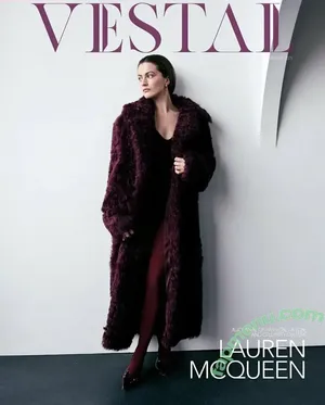 Lauren McQueen / laurennmcqueen nude photo #0015