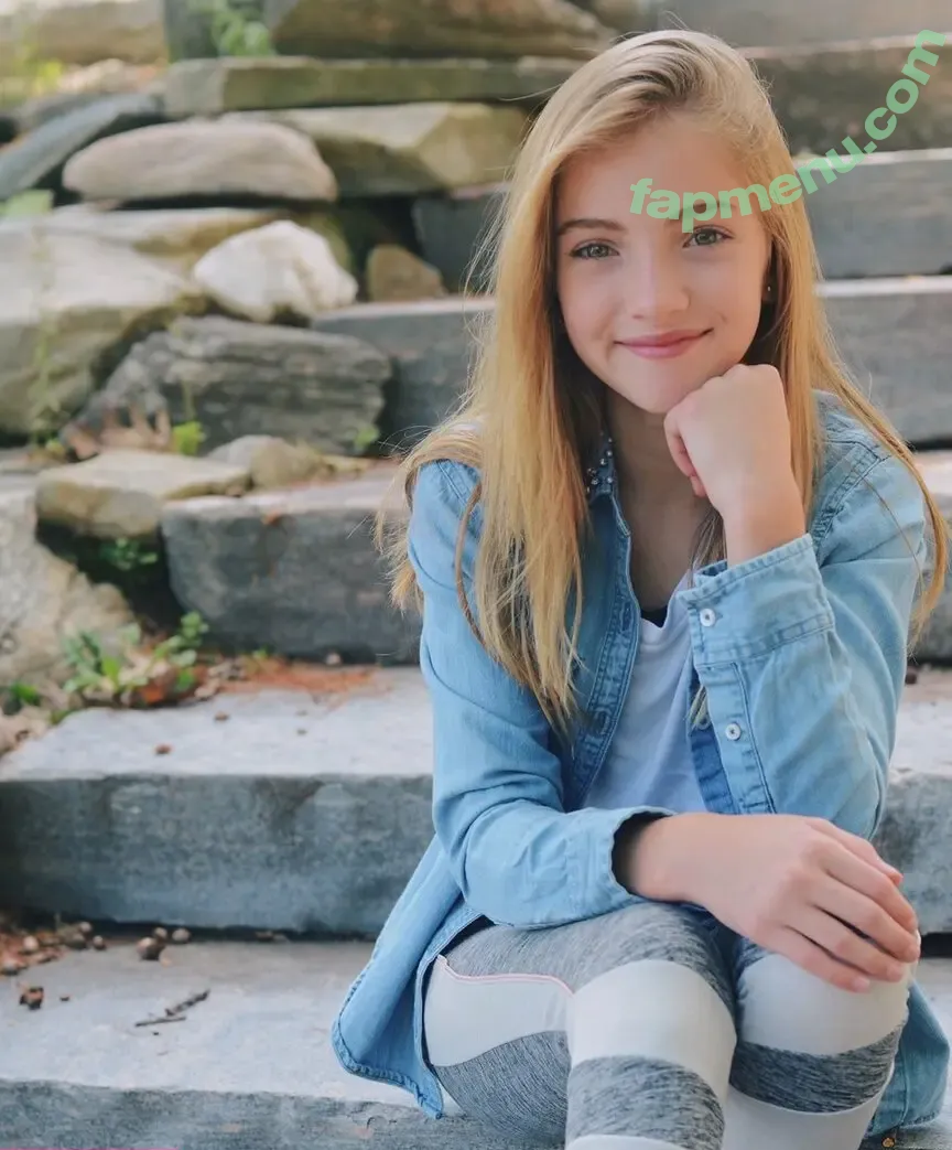 Lauren Orlando nude photo #0019 (Lauren Orlando)