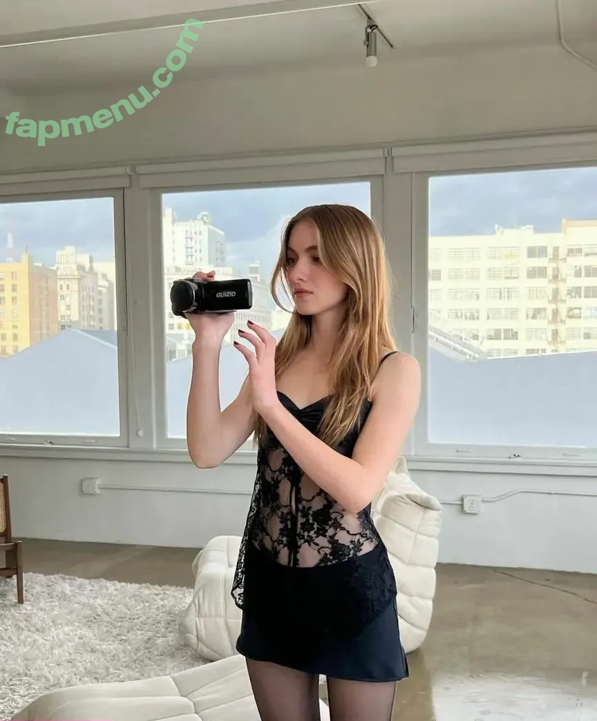Lauren Orlando nude photo #0020 (Lauren Orlando)