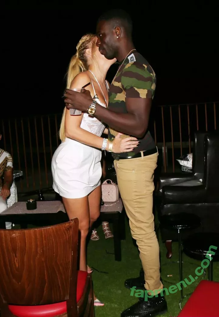 Lauren Rose Goodger nude photo #0087 (laurengoodger / laurenrgoodger / laurenrosegoodger)