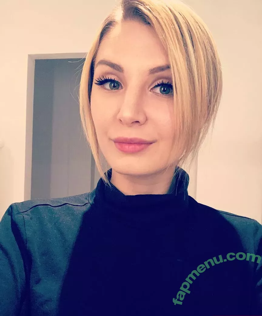 Lauren Southern nude photo #0093 (laurencheriie / laurenscandal)