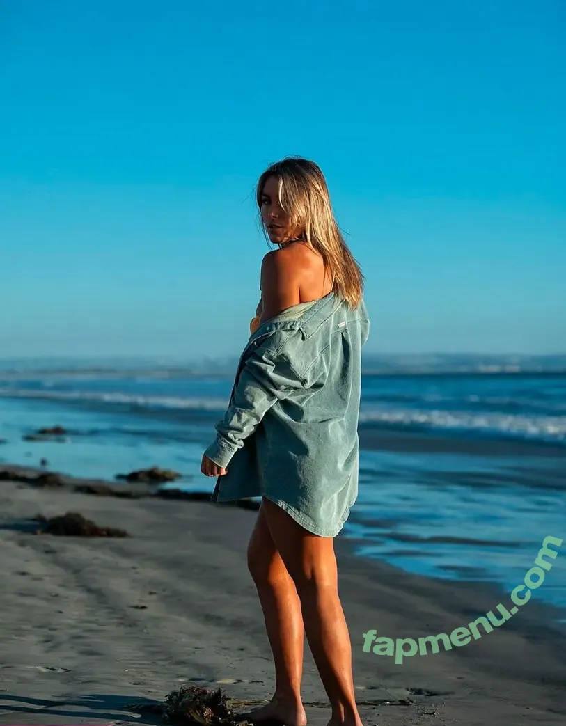 Lauren Stallwood nude photo #0067 (lozstallwood2)