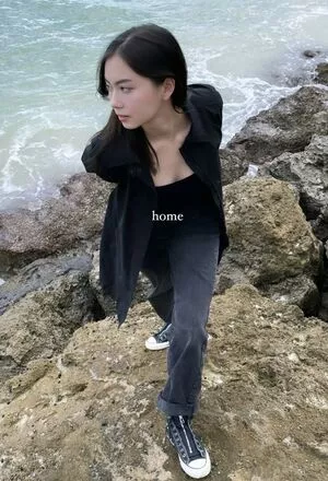 Lauren Tsai / laurentsai nude photo #0110