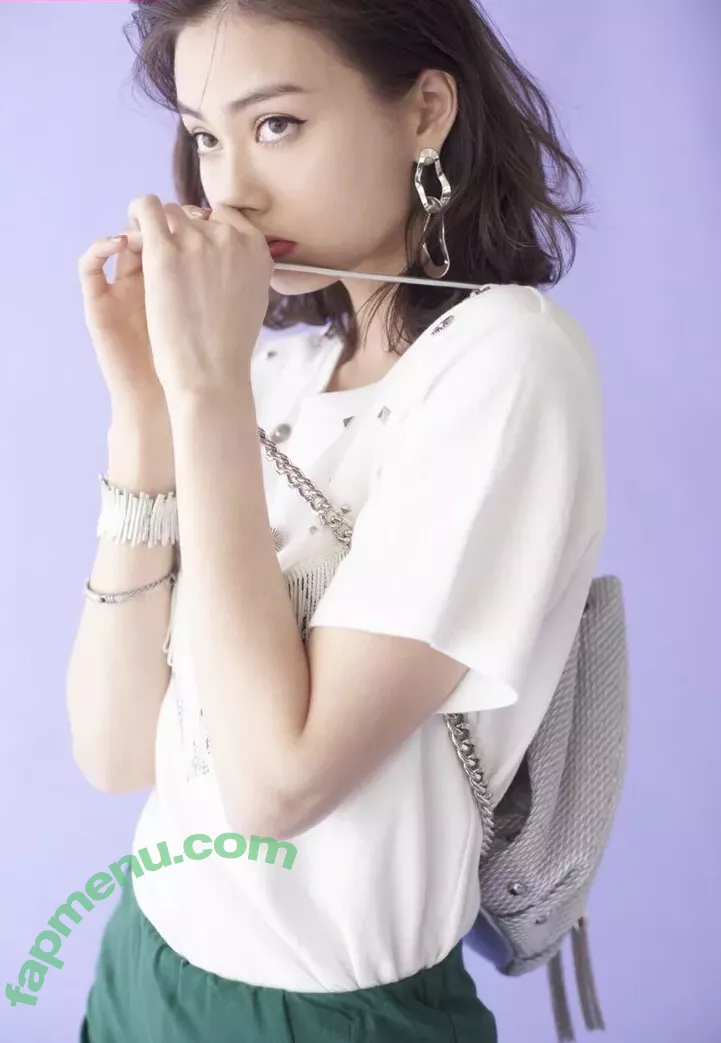 Lauren Tsai nude photo #0122 (laurentsai)