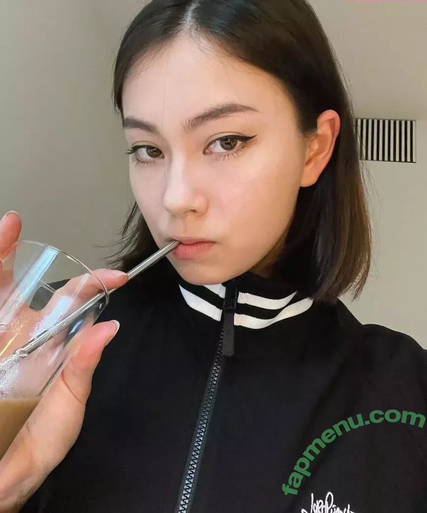 Lauren Tsai nude photo #0139 (laurentsai)