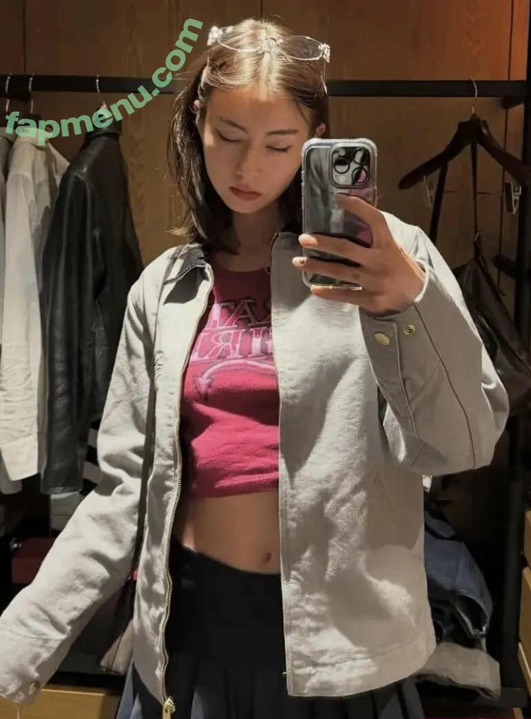 Lauren Tsai nude photo #0421 (laurentsai)