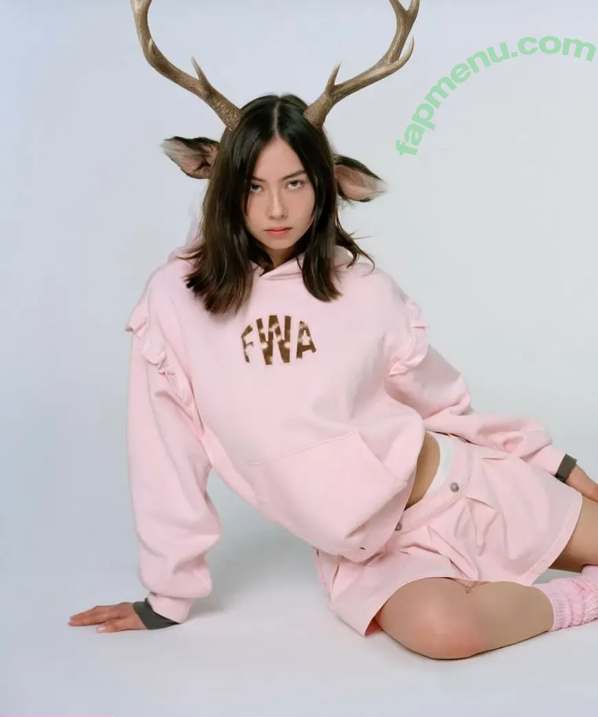 Lauren Tsai nude photo #0431 (laurentsai)