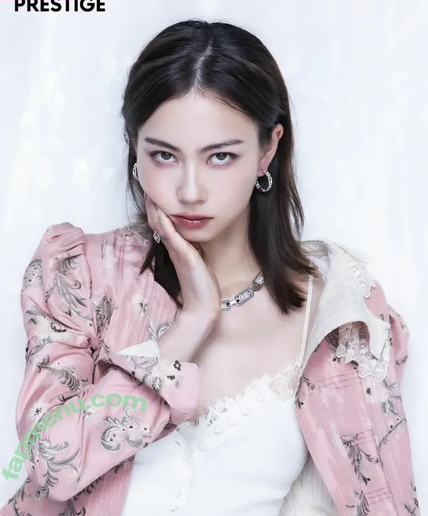 Lauren Tsai nude photo #0460 (laurentsai)