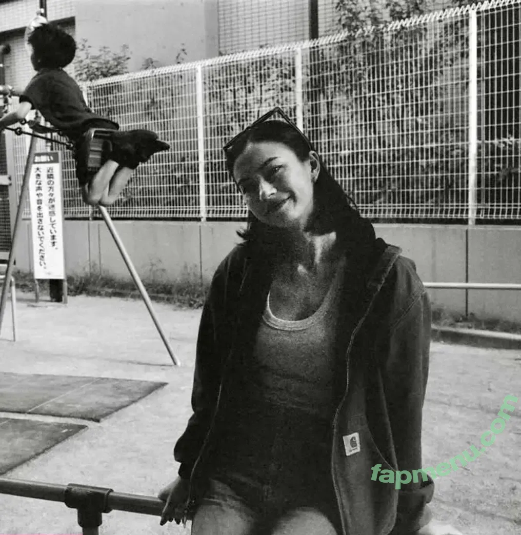 Lauren Tsai nude photo #0475 (laurentsai)