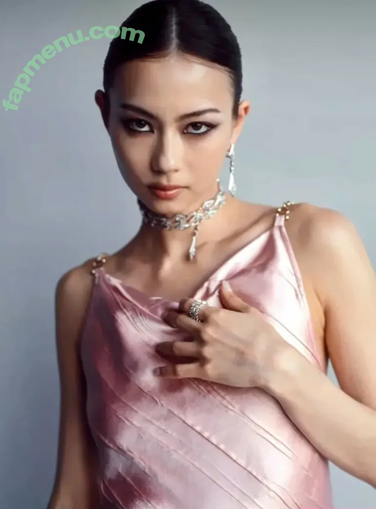 Lauren Tsai nude photo #0504 (laurentsai)