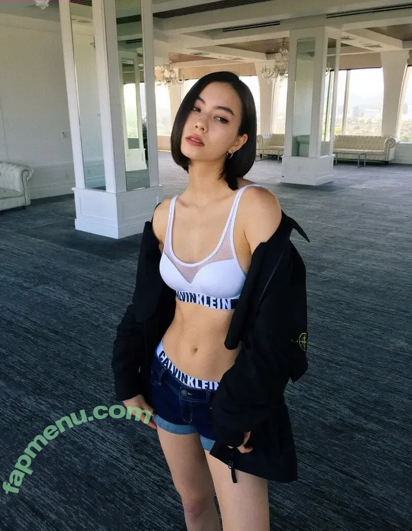 Lauren Tsai nude photo #0518 (laurentsai)