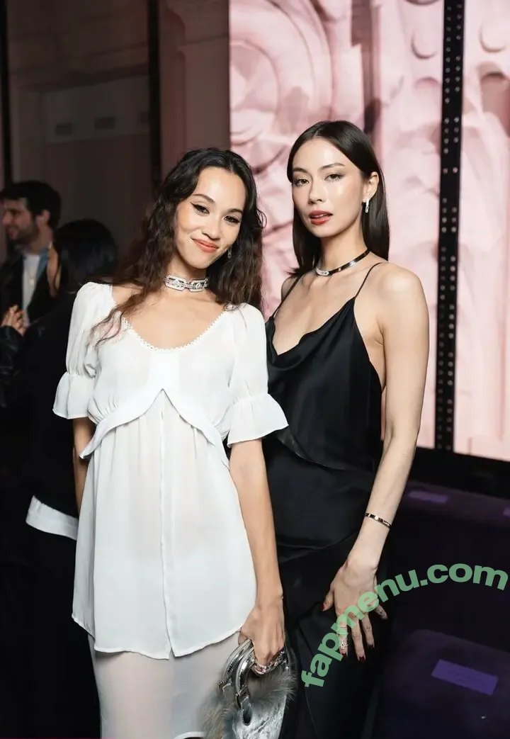 Lauren Tsai nude photo #0519 (laurentsai)