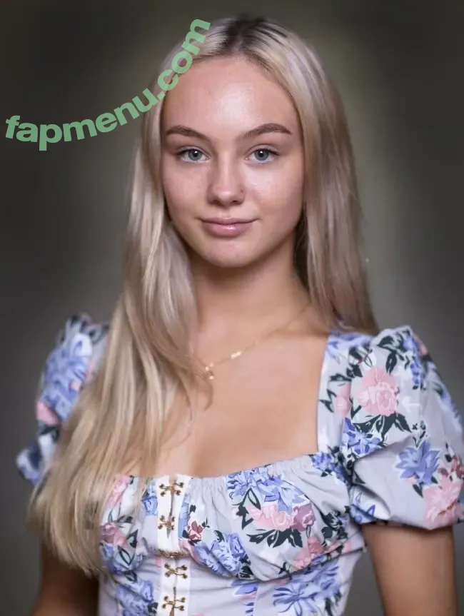 Lauren Whelan nude photo #0005 (Lauren Whelan)