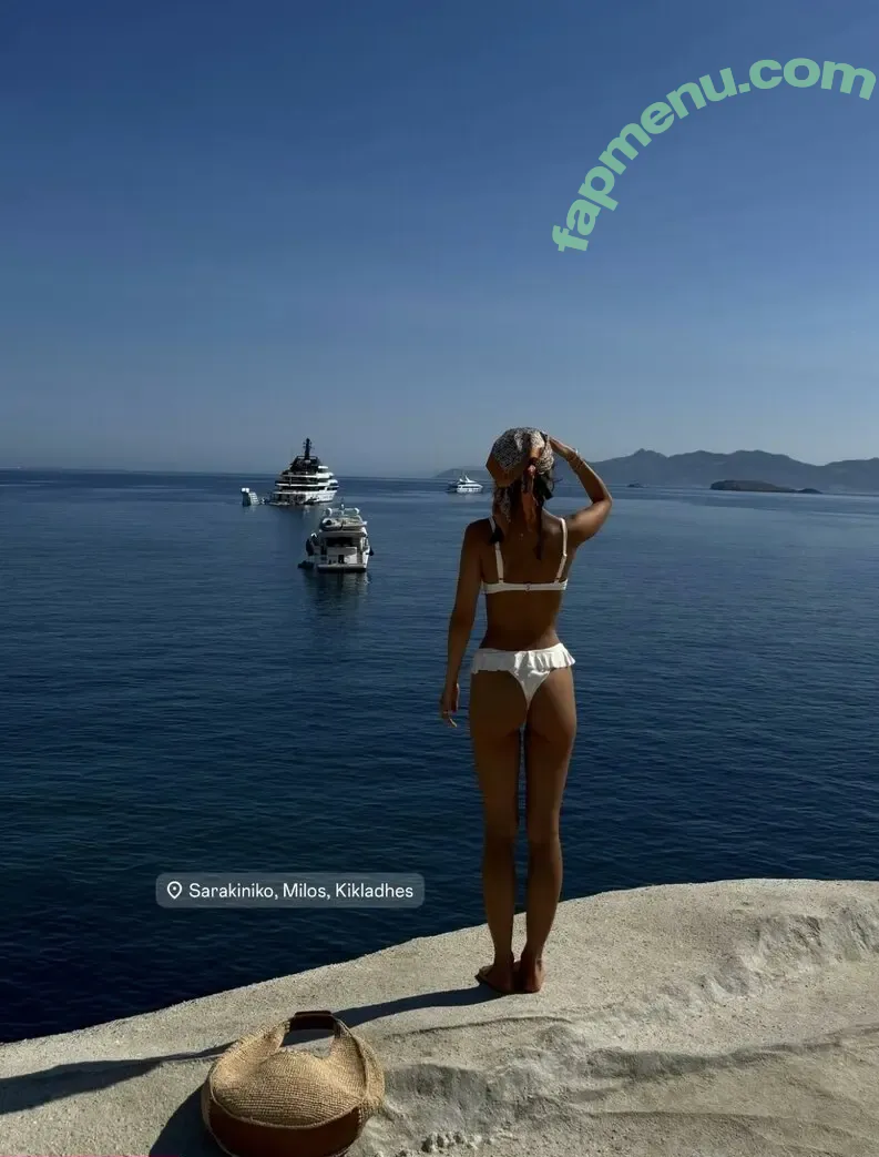 Lauren Wolfe nude photo #0020 (laurenwolfe)