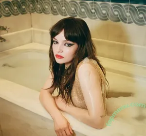  nude photo #0011