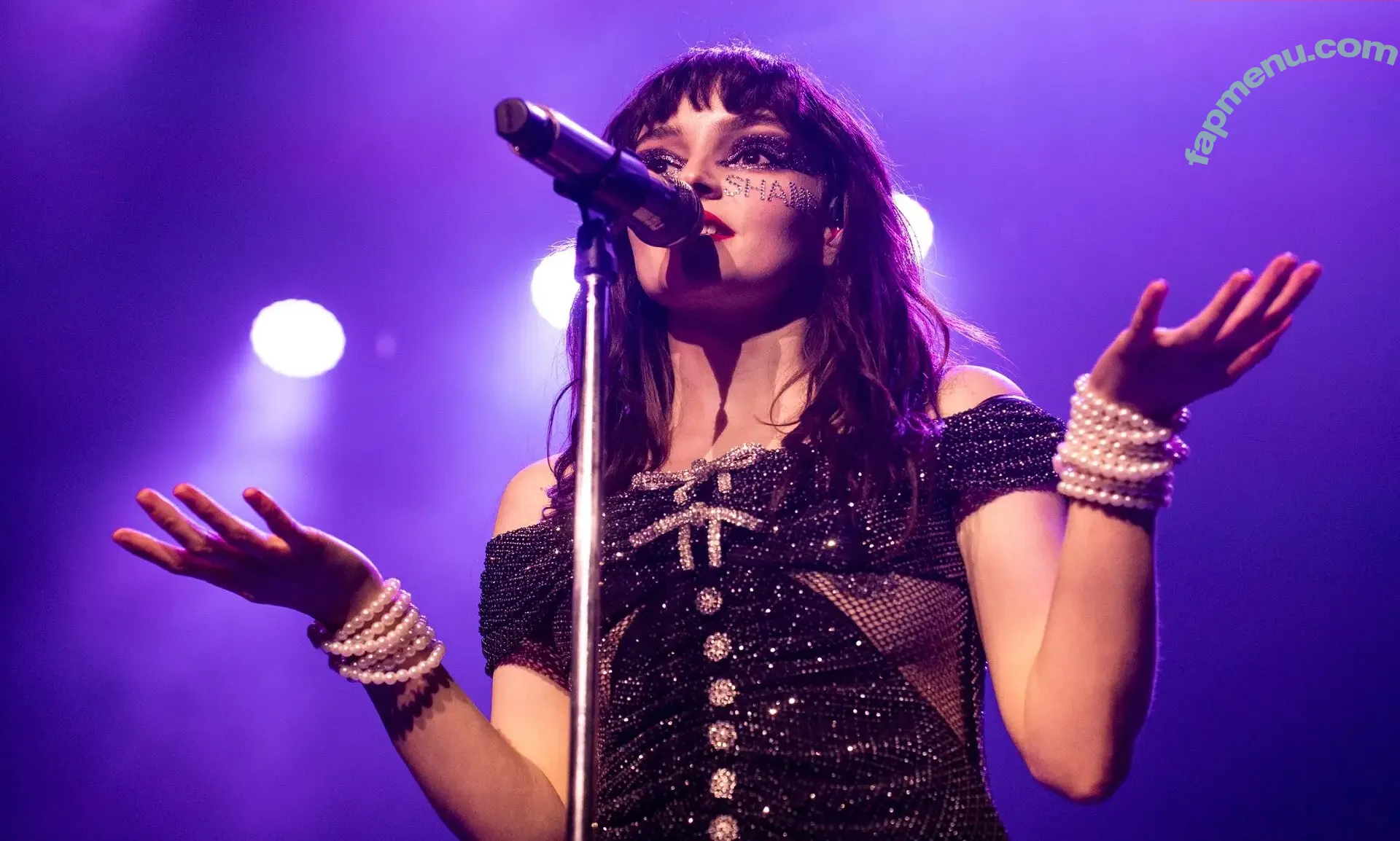 laurenmayberry nude photo #0006 (laurenmayberry)