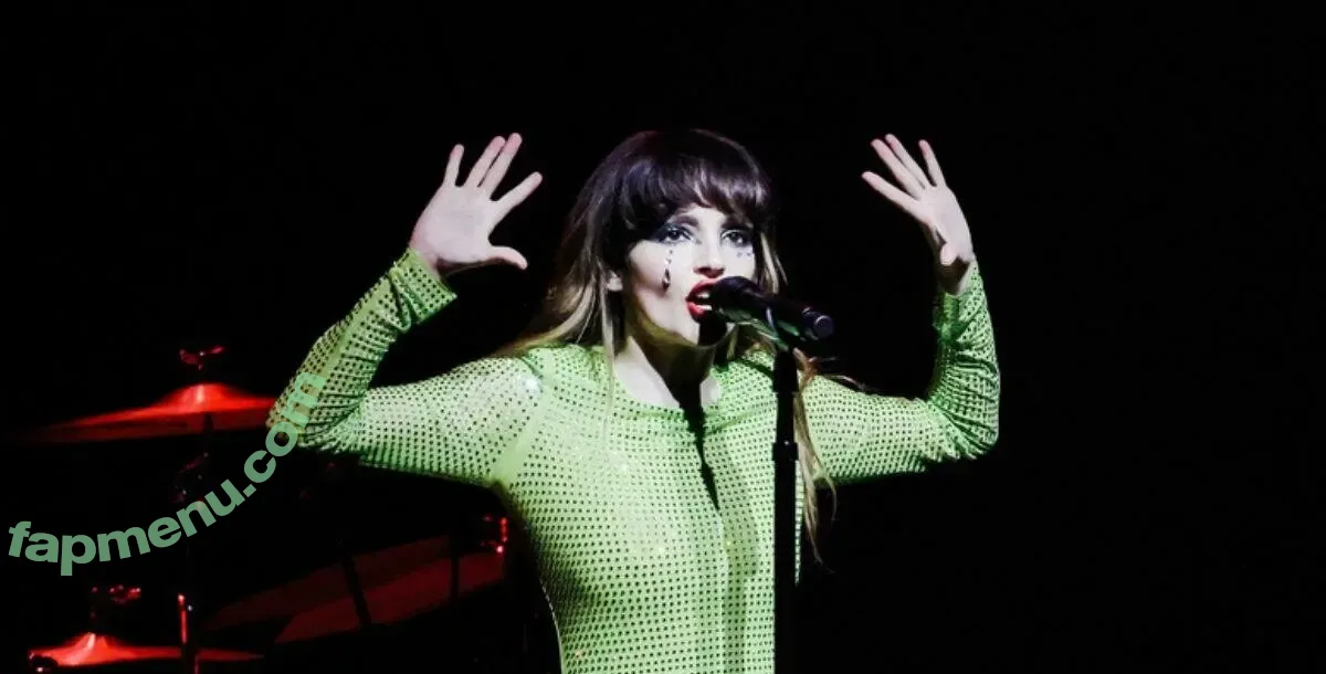 laurenmayberry nude photo #0017 (laurenmayberry)