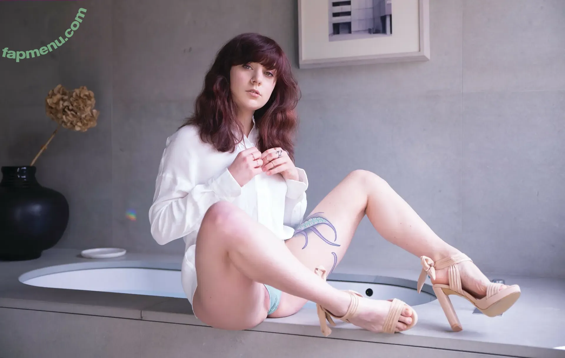 Lauretta nude photo #0252 (brokendollhatesyou / lauretta_me)