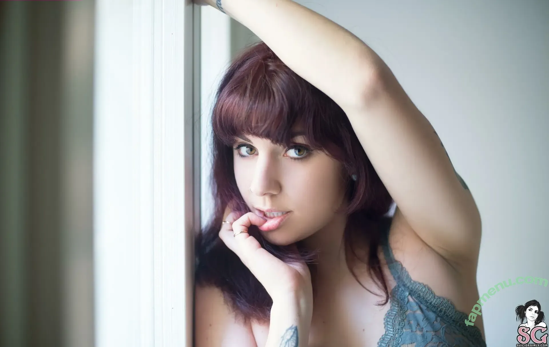 Lauretta nude photo #0394 (brokendollhatesyou / lauretta_me)