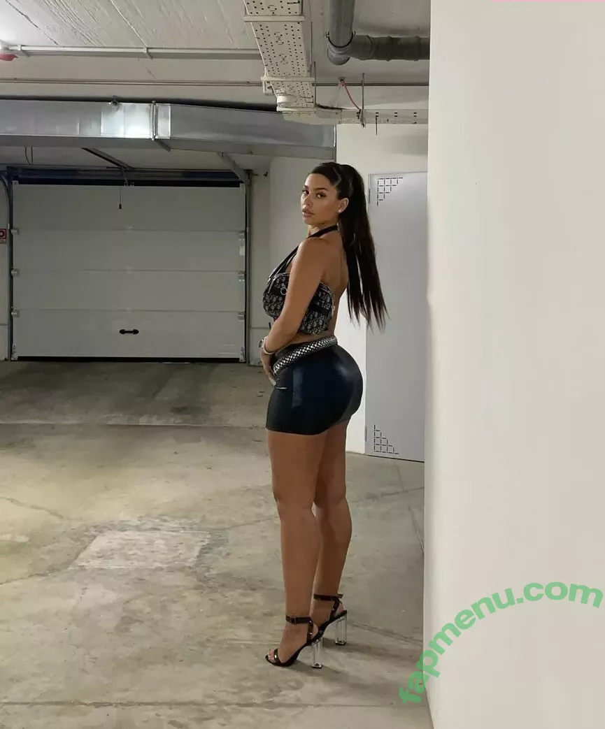 laurgmzz nude photo #0054 (angelgmzz)