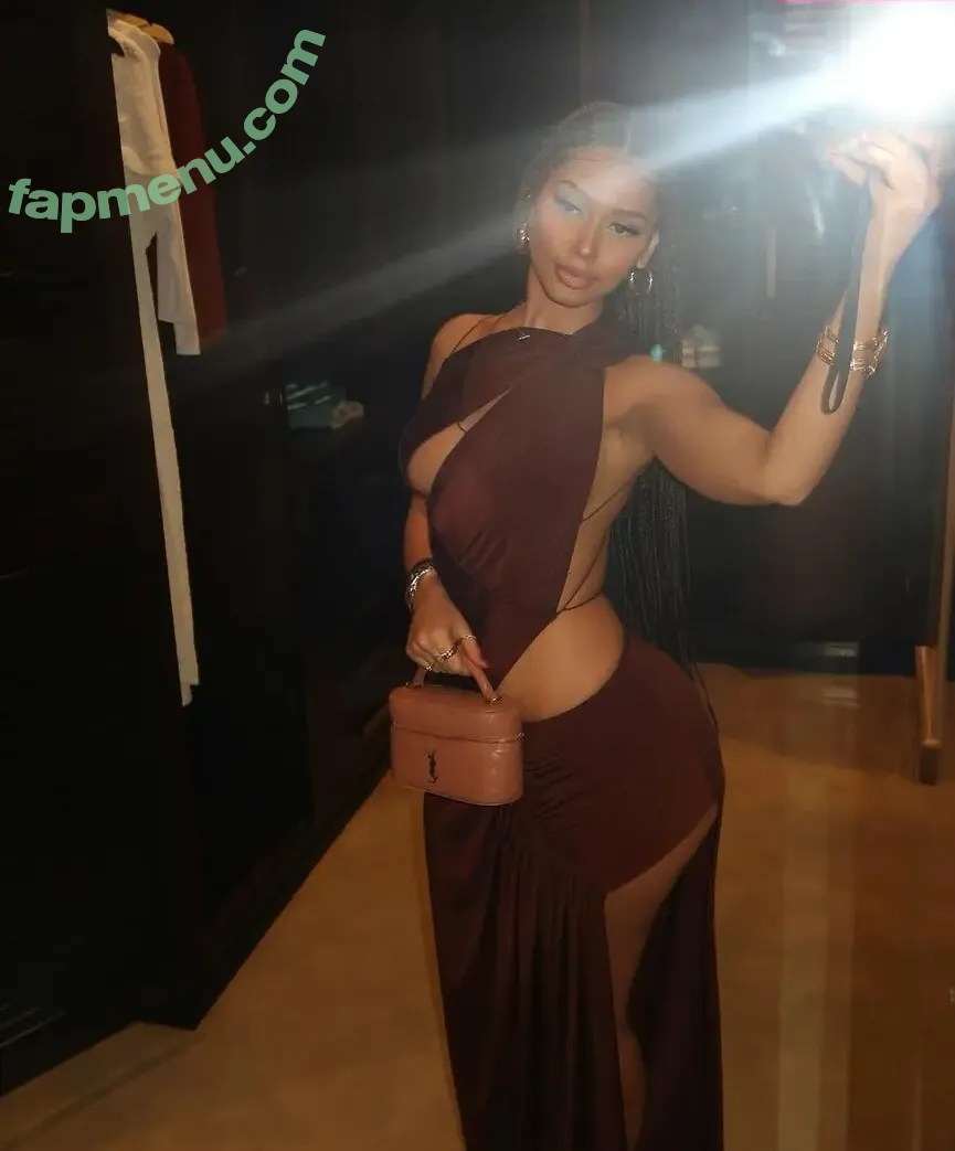laurgmzz nude photo #0404 (angelgmzz)