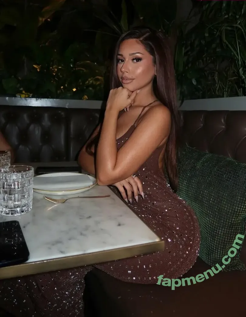 laurgmzz nude photo #0496 (angelgmzz)