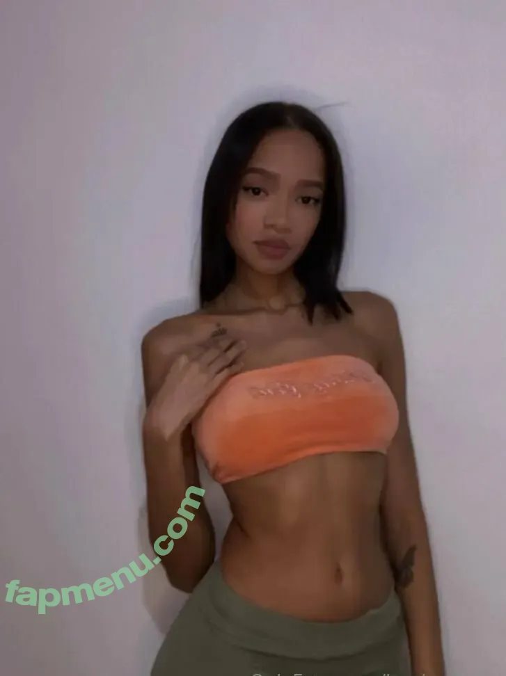 lauri_gomez nude photo #0018 (lauri_gomez)