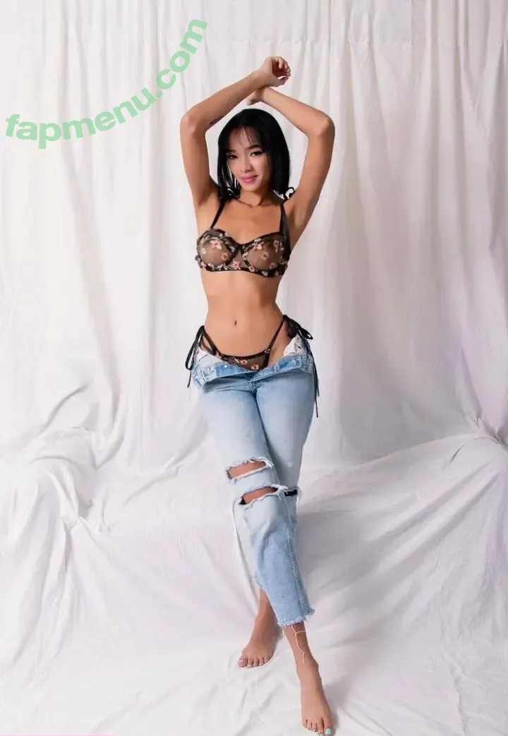 lauri_gomez nude photo #0021 (lauri_gomez)