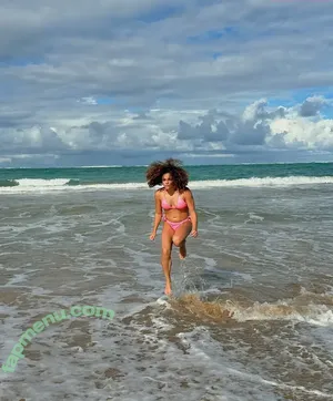 Laurie Hernandez / American gymnast / lauriehernandez nude photo #0018