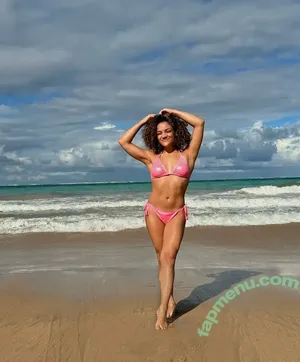 Laurie Hernandez / American gymnast / lauriehernandez nude photo #0020